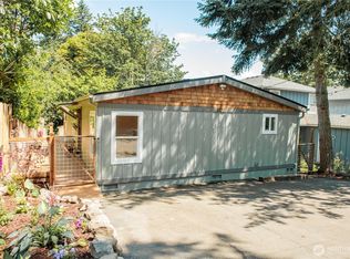 18700 4th Ave NE, Suquamish, WA