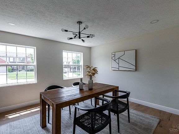 5th image of 6352 Redmont Ct