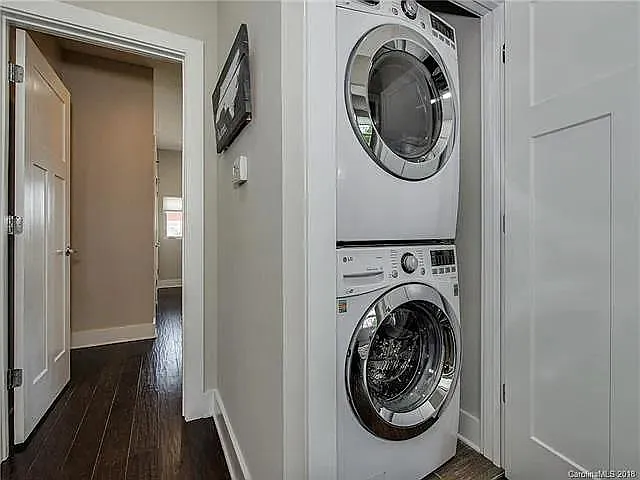 2830 Youngblood St — Photo 18