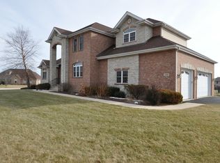 259 Titleist Trl, Poplar Grove, IL 61065