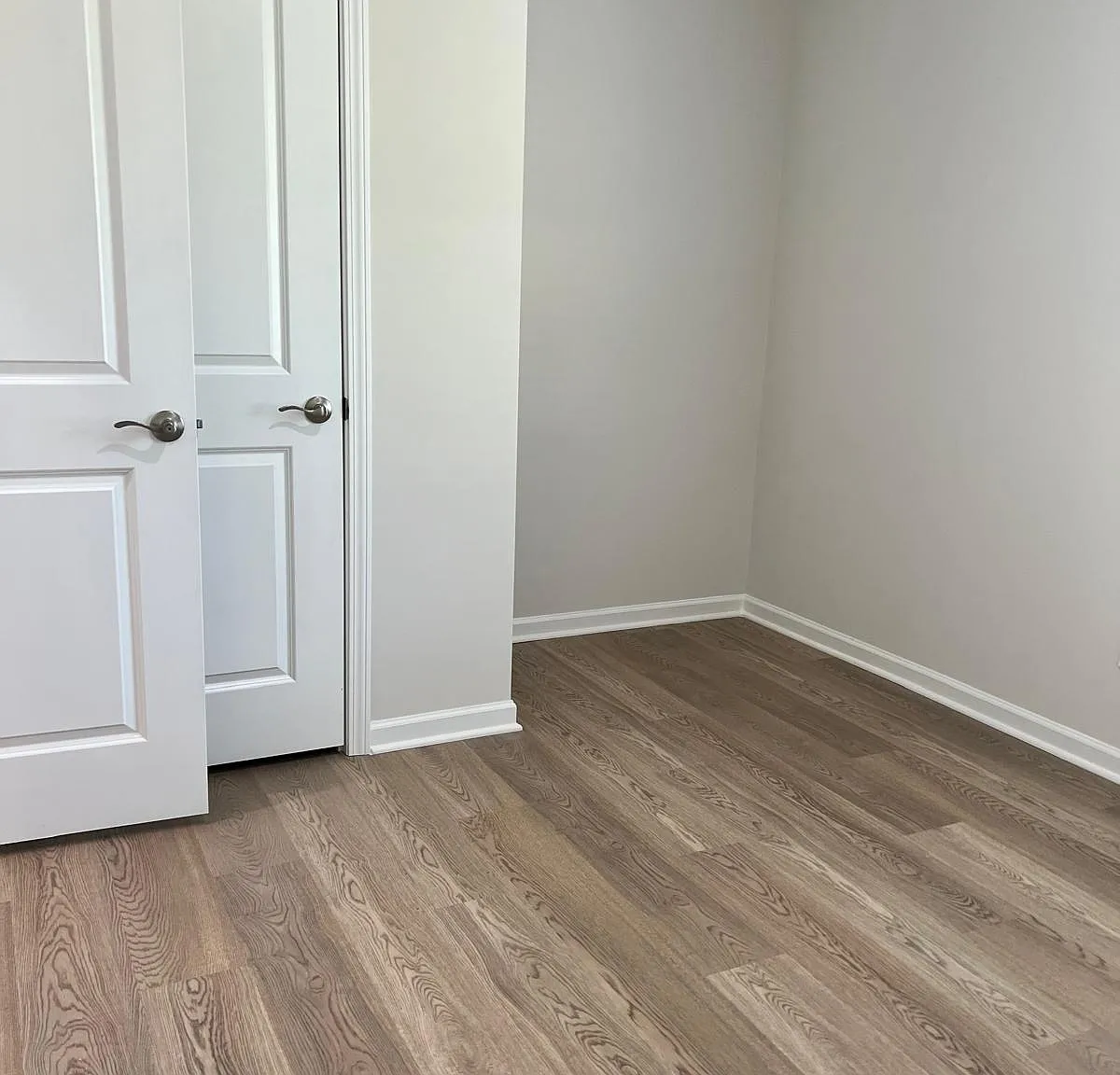 4 bed, 2100 sqft, $2,499 — Photo 2