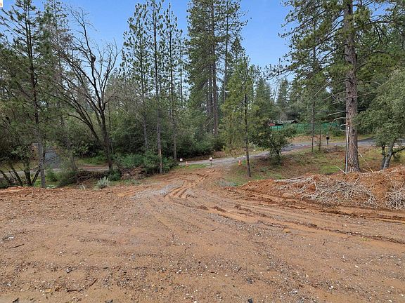 5th image of 21901 Sawmill Flat Rd