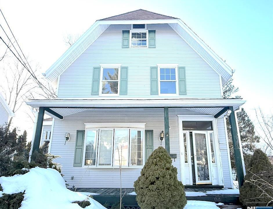 1st image of 494 Orchard St