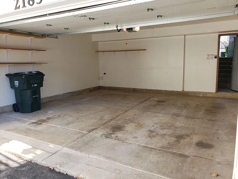 2185 Daybreak Dr — Photo 31