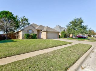 605 Park Ridge Dr, Cleburne, TX 76033