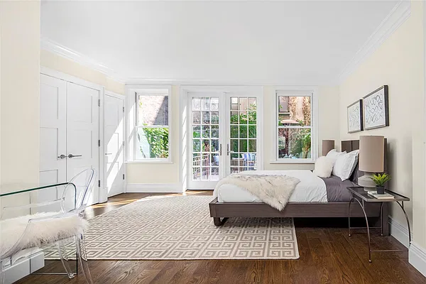 Sold by Douglas Elliman | media 6