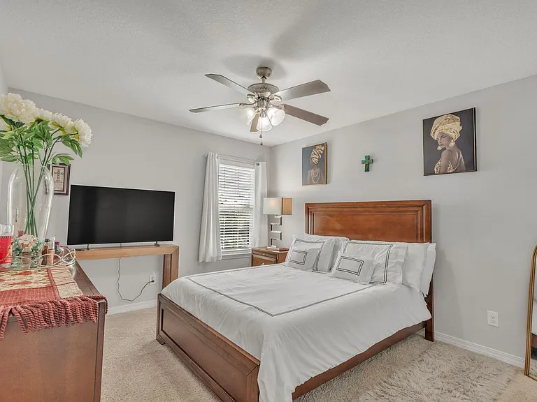 503 Eisenhower Dr — Photo 25