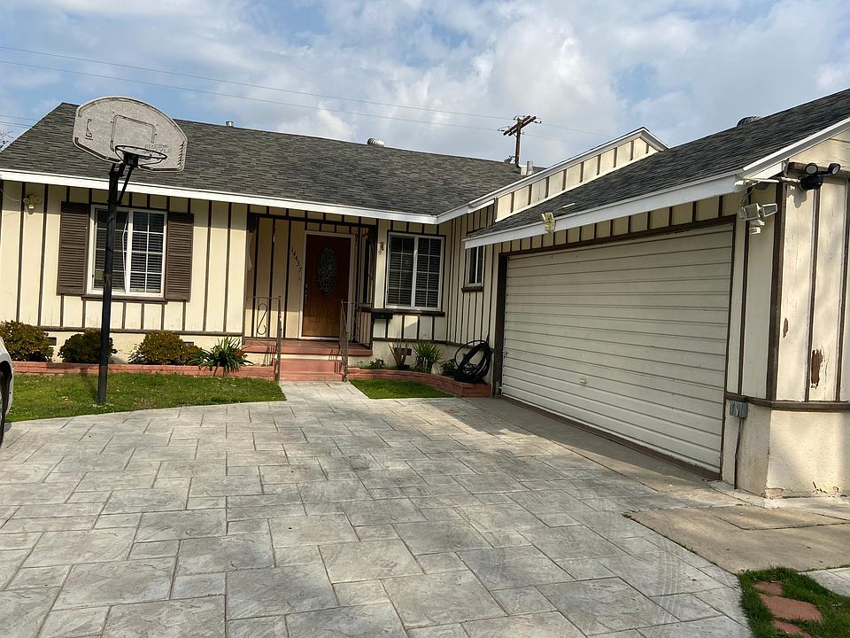 1st image of 14437 Sunburst St