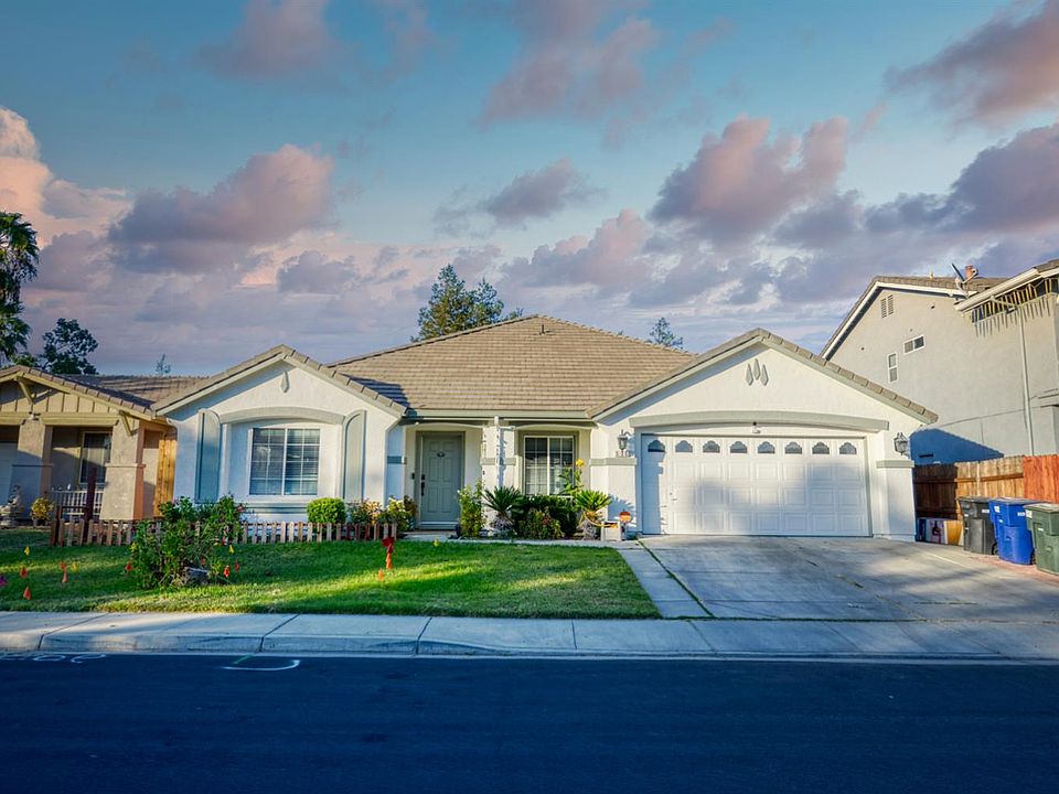 1st image of 536 Red Robin Dr