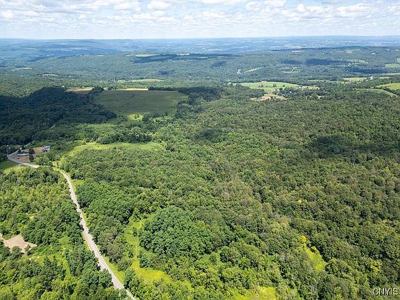 5th image of 989 Robinson Rd