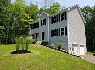 27 Reservation Rd, Deerfield, NH 03037