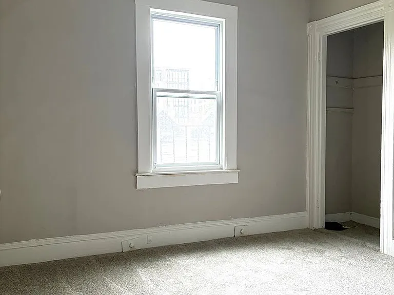 24 Blaine St — Photo 1
