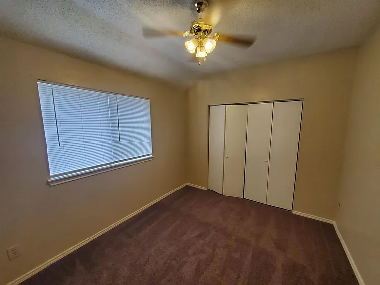 2140 Norcross Dr — Photo 12