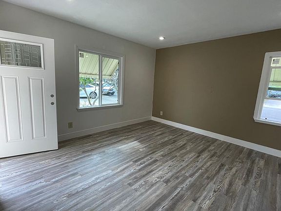 2nd image of 16914 Hayter Ave