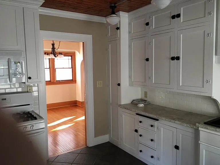 517 E Melbourne Ave — Photo 6