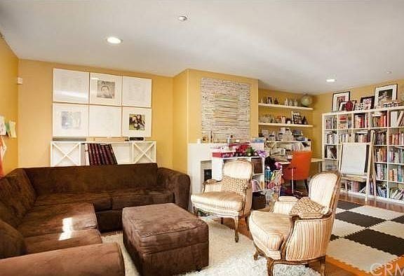 2nd image of 1212 Ocean Park Blvd Unit 7