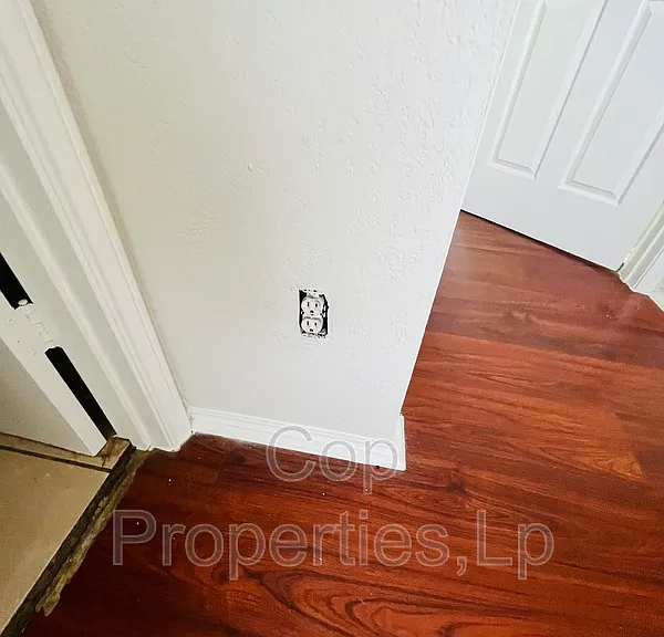 6319 Waddesdon Wood — Photo 6