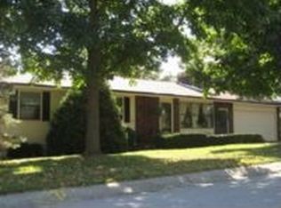 1119 Skyline Dr, Neosho, MO 64850