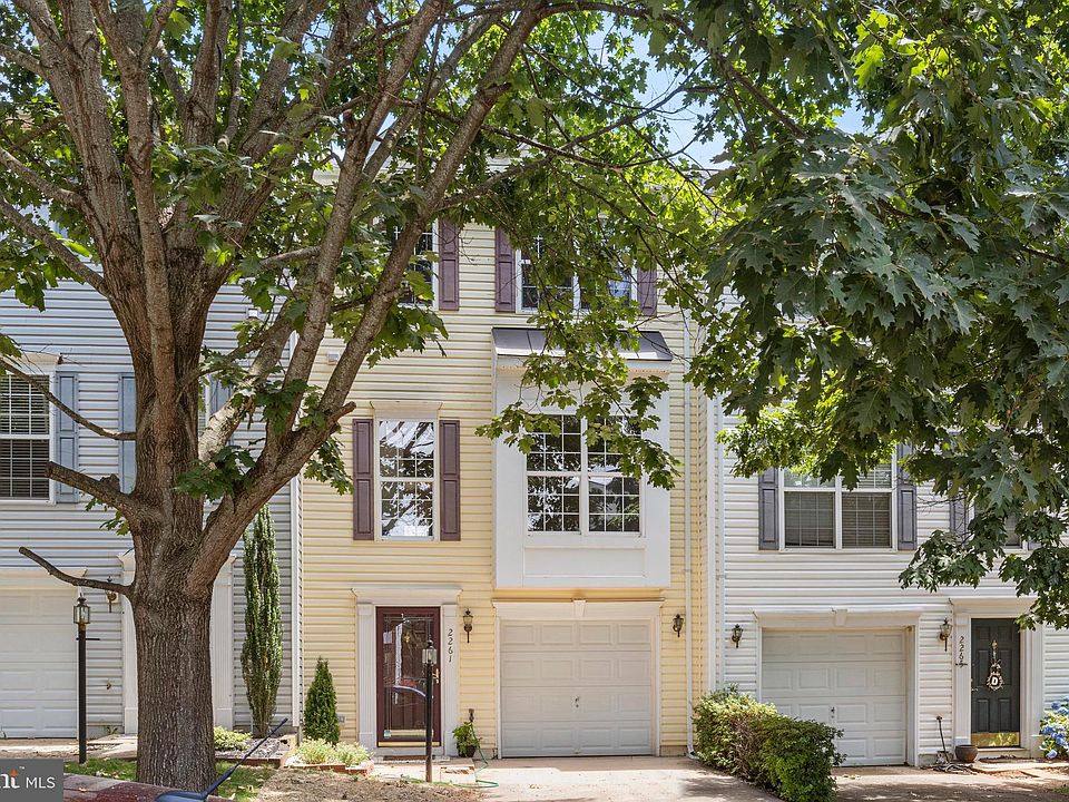1st image of 2261 Forsythia Dr
