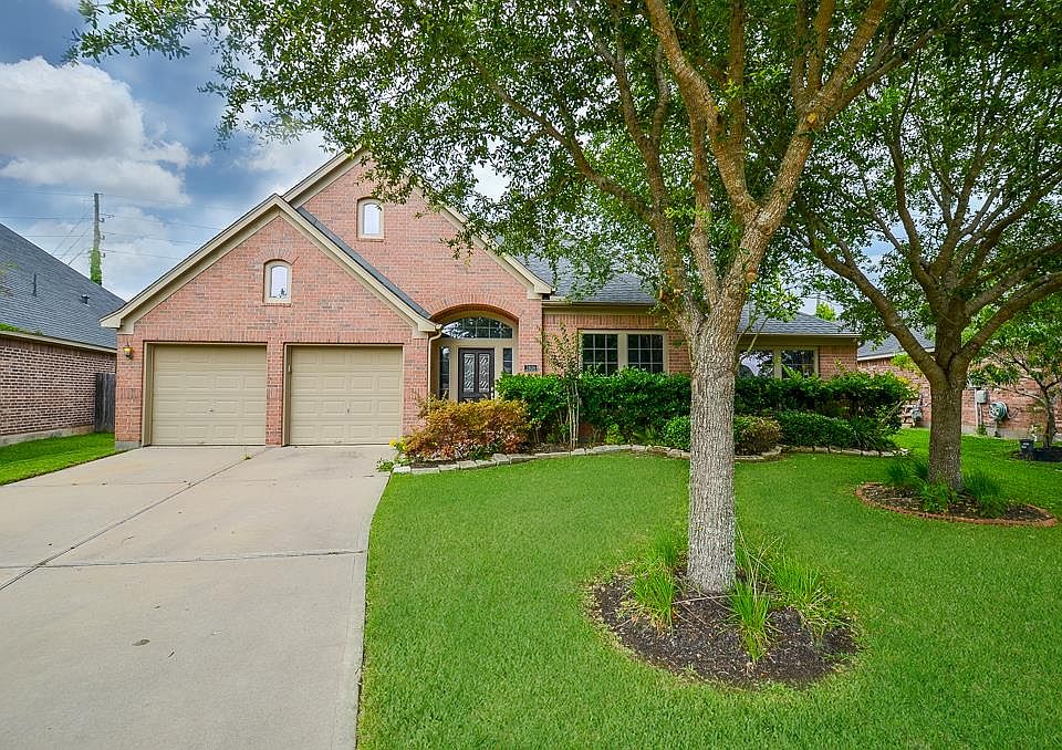 1st image of 2806 Stock Creek Ln