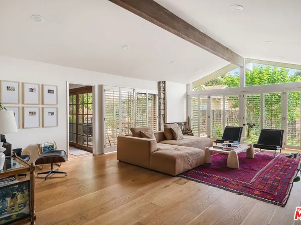 4748 Round Top Dr, Los Angeles, CA 90065