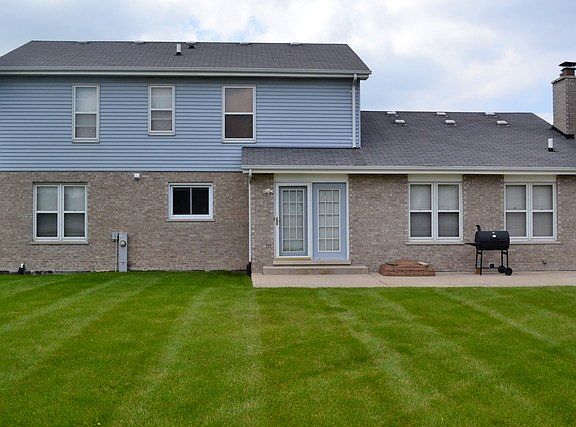 2nd image of 17031 Woodstock Dr