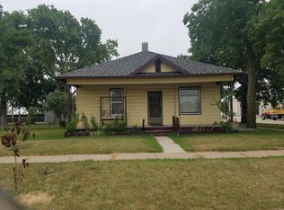 903 E 5th St, Grand Island, NE 68801