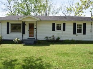 1314 E Main St, Waverly, TN 37185