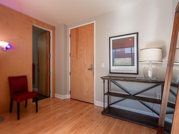 4th image of 106 N High St #501A