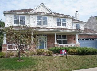 442 Wentworth Cir, Cary, IL 60013
