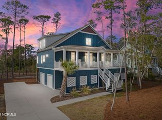 624 Marsh Grass Ct, Southport, NC 28461