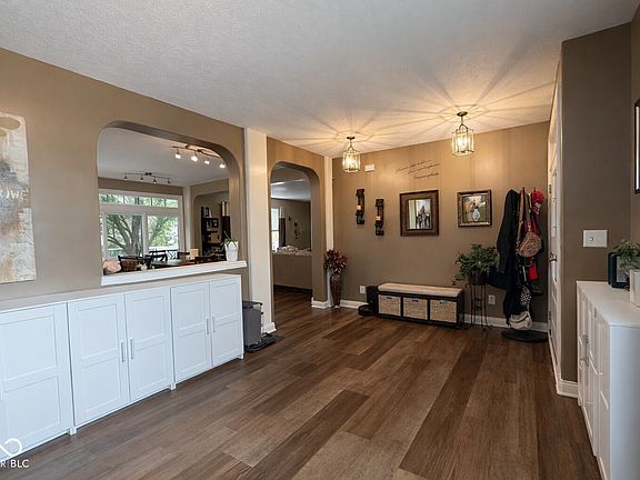 5th image of 10811 Meadow Wing Ct