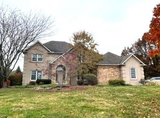 6402 Stoneywood Cir NW, Canton, OH