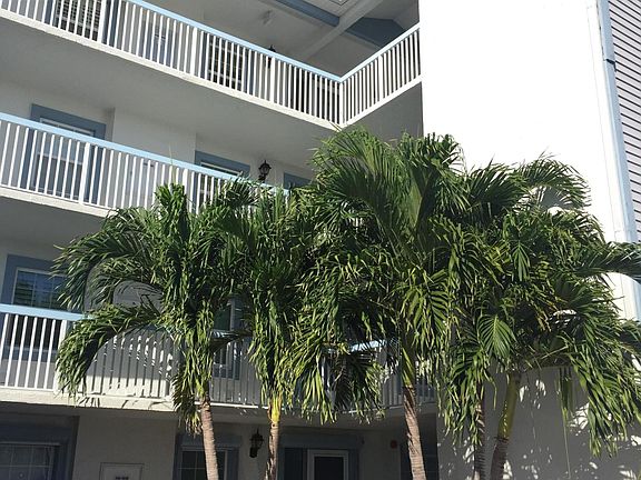 2nd image of 580 S Brevard Ave APT 847