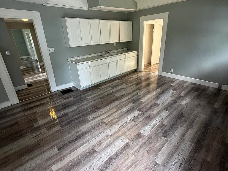 1182 Wheeling Ave — Photo 4