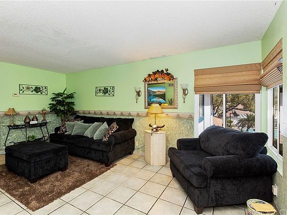5th image of 1464 Forest Glen Dr APT 25