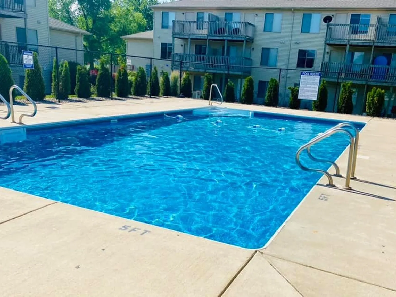 Lakeland Villa Apartments — Photo 4