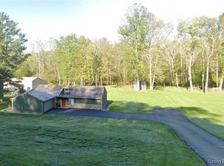 4863 Saint Marys Rd, Floyds Knobs, IN 47119