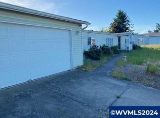 876 Luke St, Independence, OR 97351