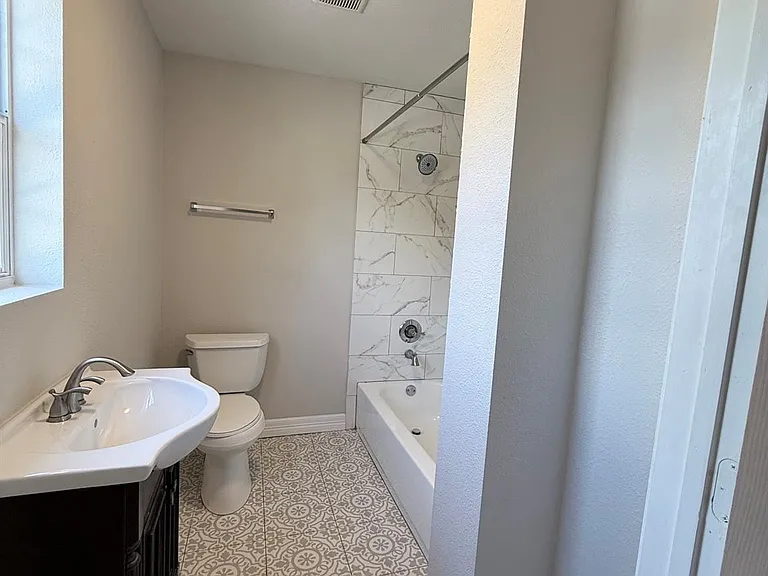 909 Rittenhouse St — Photo 8