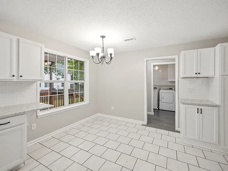 6330 N Glen Dr — Photo 15
