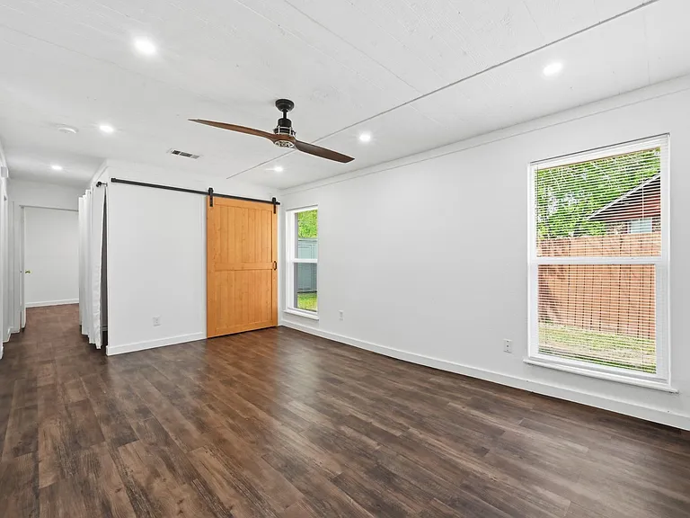 5104 Spruce Cv #A — Photo 4