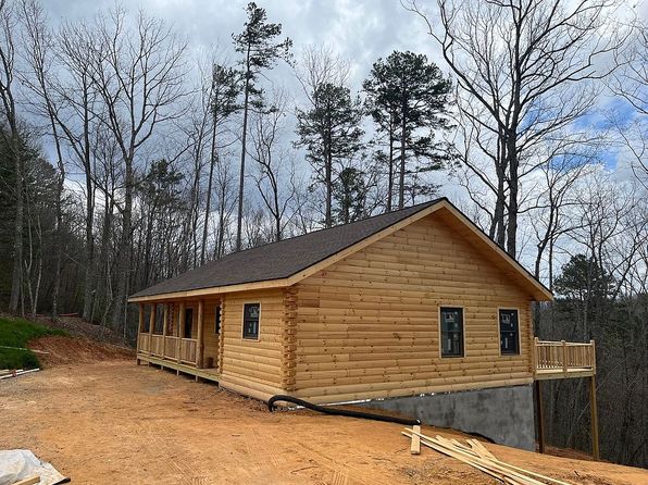 2045 Daylily Dr
