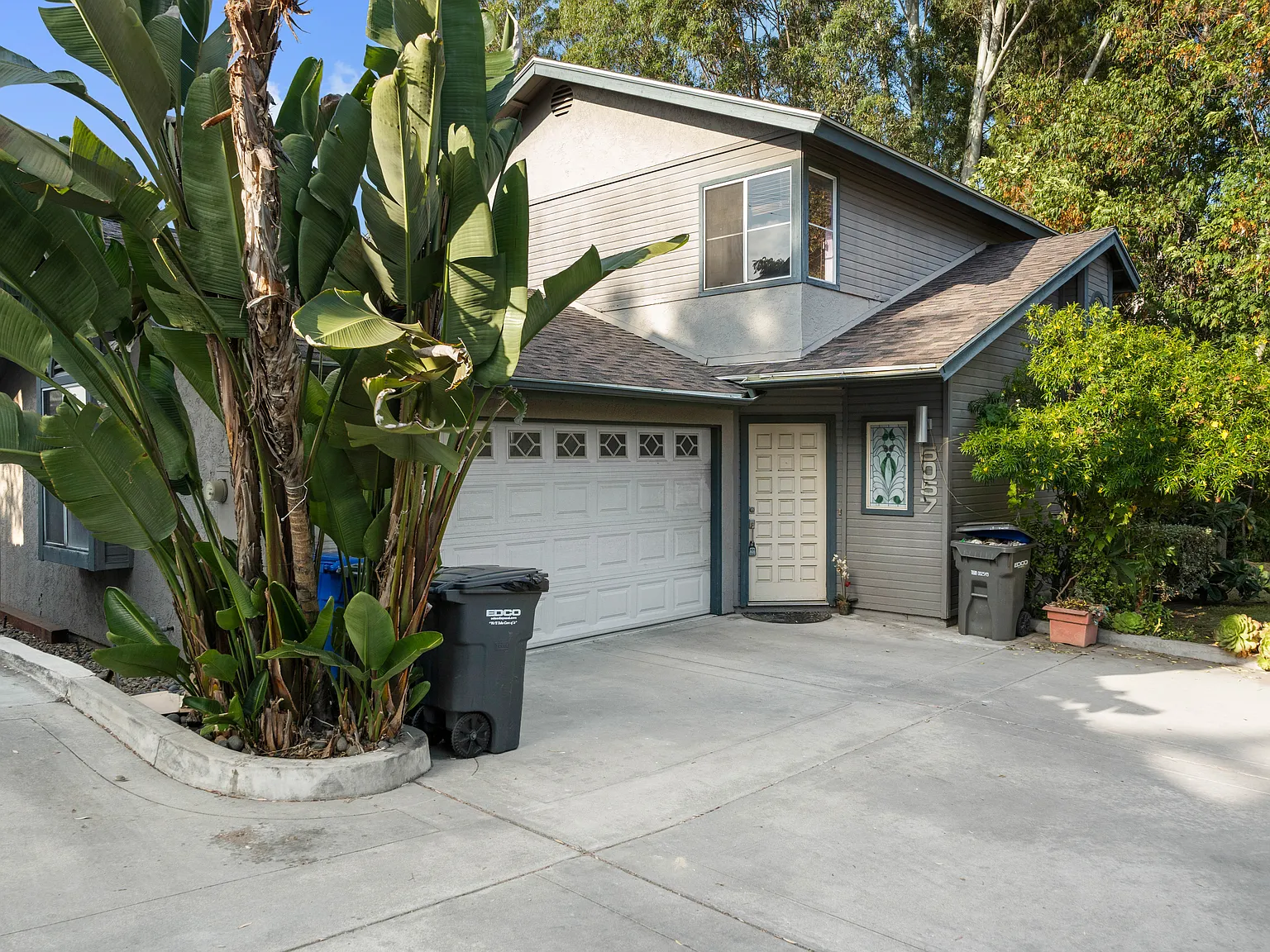 3 bed, 2.5 bath, 1471 sqft, $3,695 — Photo 1