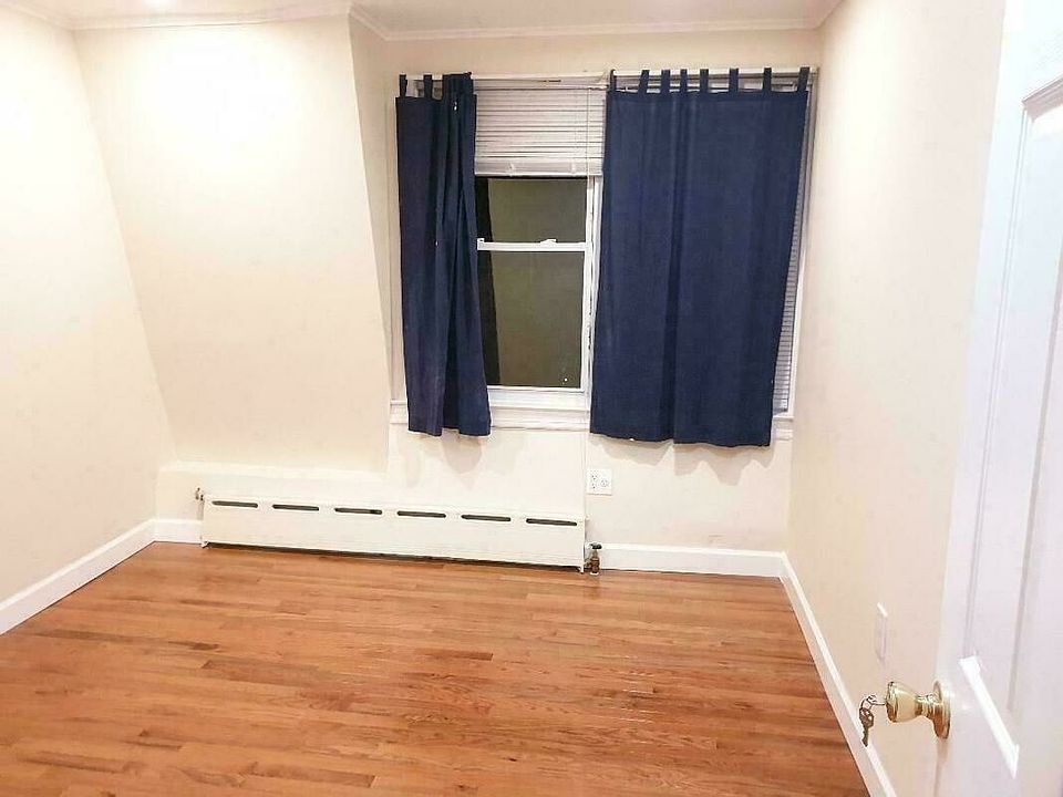1st image of 20-71 31st St #3