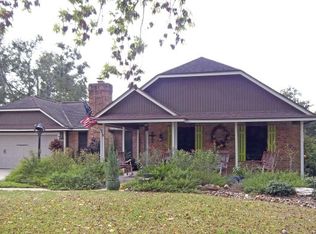 86 Alexander Ct, Angleton, TX 77515