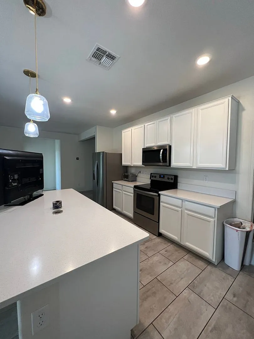 Beautiful Clean Home! — Photo 1