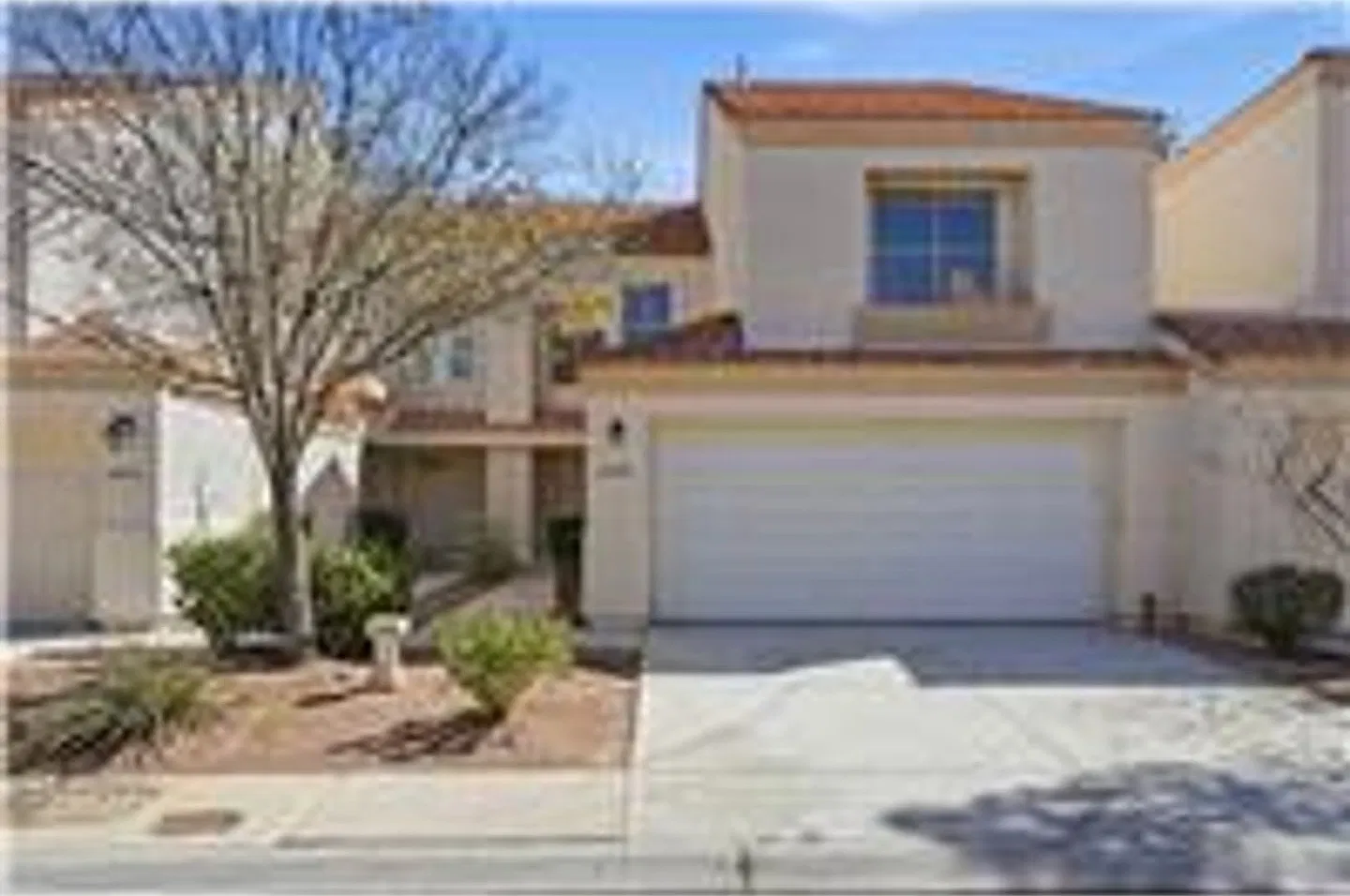 Desert Shores Beautiful 2bd/2.5 Ba, 2 Car Garage Condo — Photo 1