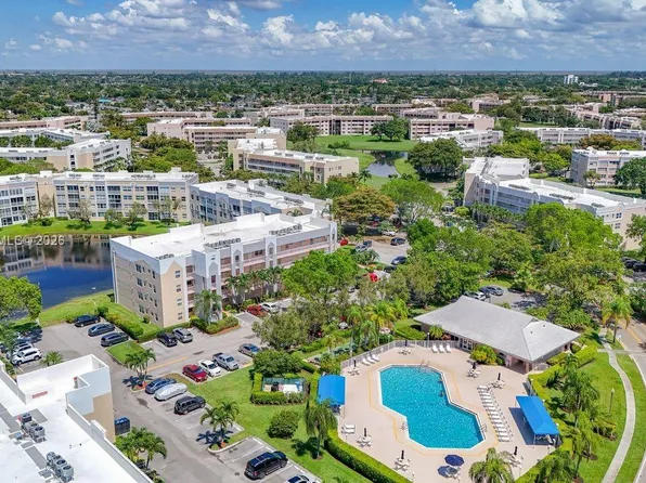 10208 NW 24th Pl APT 203, Sunrise, FL 33322