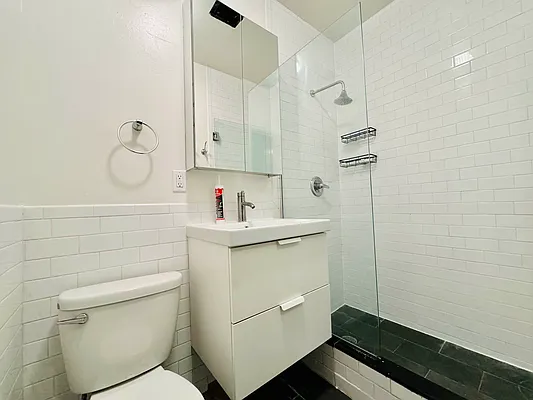 Rented by Metropolitan Property Group | media 13